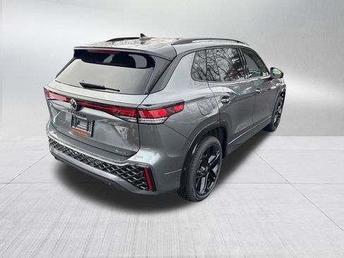 New 2025 Volkswagen Tiguan SE R-Line image 5