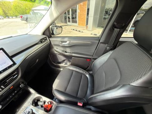 Used 2024 Ford Escape SE FWD image 22