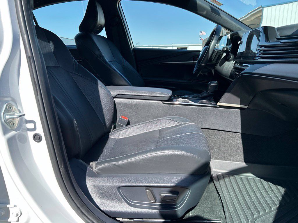 Used 2025 Toyota Camry XSE FWD image 42