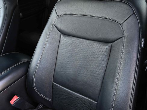 Used 2020 Ford Explorer Limited w/ Class III Trailer Tow Package image 11