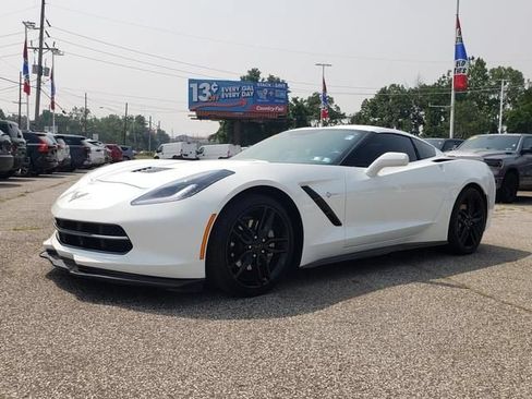 Used 2019 Chevrolet Corvette Stingray Coupe w/ Battery Protection Package RWD image 8
