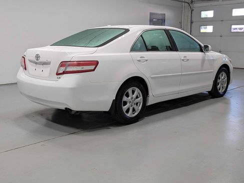 Used 2011 Toyota Camry LE w/ LE Extra-Value Pkg FWD image 9
