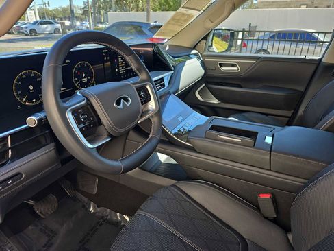 Certified 2025 INFINITI QX80 Sensory image 13