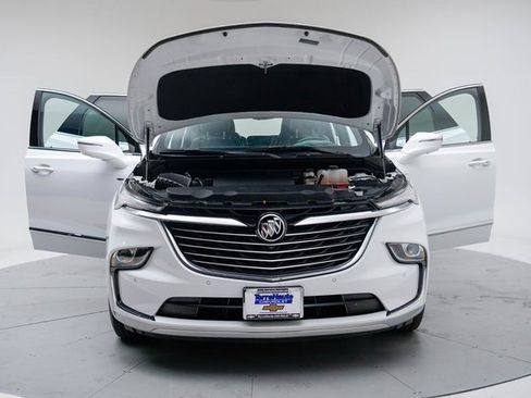 Used 2024 Buick Enclave Premium image 20