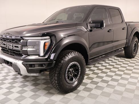 Used 2025 Ford F150 Raptor AWD/4WD image 13