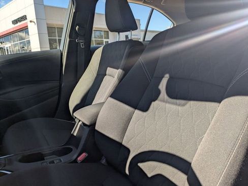 Used 2025 Toyota Corolla LE image 14