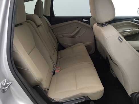 Used 2017 Ford Escape SE FWD image 19