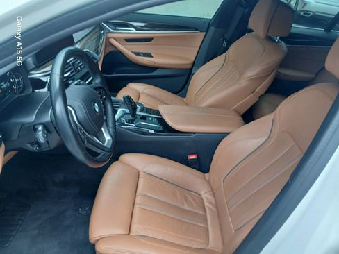 Used 2019 BMW 530i RWD image 10