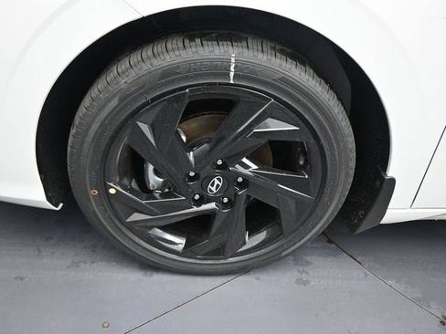 New 2026 Hyundai Elantra SEL Sport Premium FWD image 21