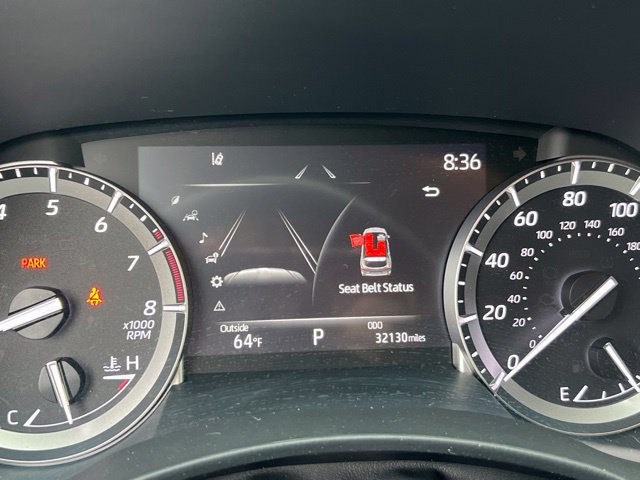 Used 2022 Toyota Highlander XLE AWD/4WD image 8