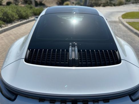 Used 2021 Porsche 911 Carrera RWD image 29