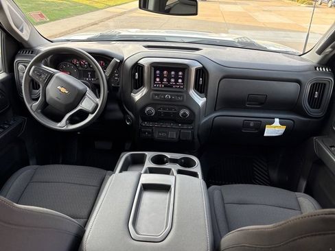 New 2025 Chevrolet Silverado 2500 Custom w/ Custom Value Package image 18