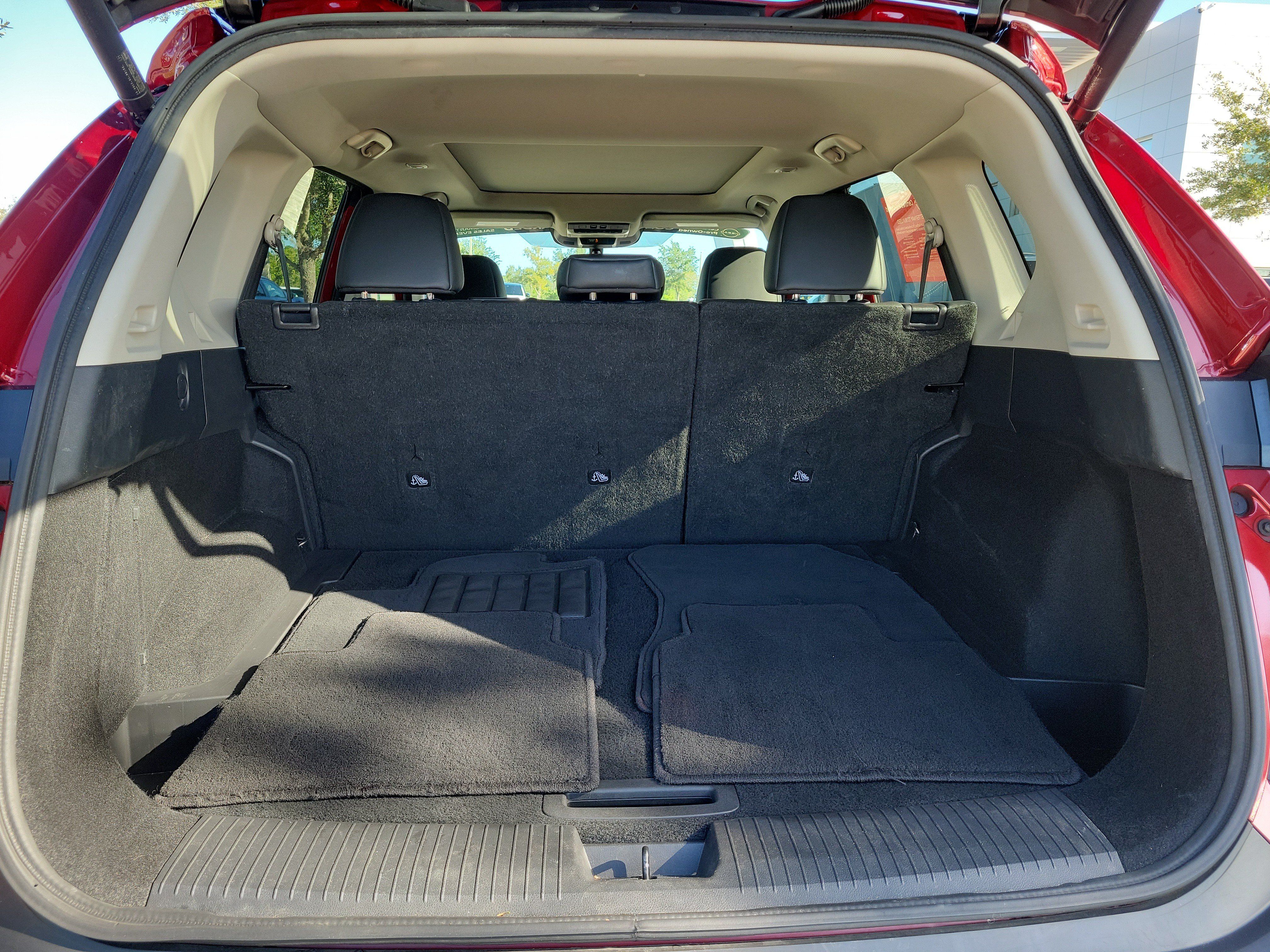Certified 2021 Nissan Rogue SV w/ Premium Package FWD image 12