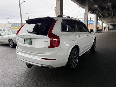 Used 2019 Volvo XC90 T6 Momentum w/ Protection Package Premier AWD/4WD image 5