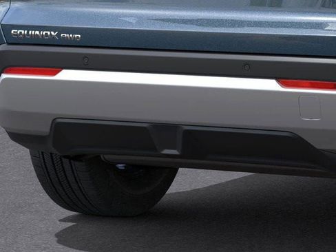 New 2026 Chevrolet Equinox LT w/ Convenience Package II image 14