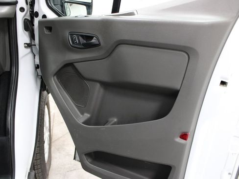 Used 2023 Ford Transit 350 XLT image 33