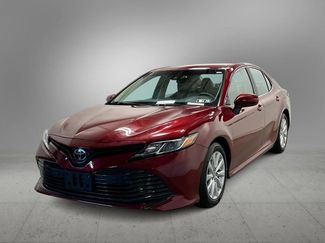 Used 2018 Toyota Camry LE image 1