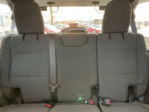 Used 2025 Jeep Wrangler Sport S image 37