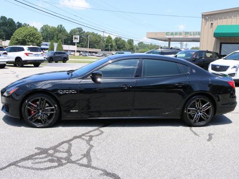 Used 2019 Maserati Quattroporte S GranSport Q4 AWD/4WD image 2