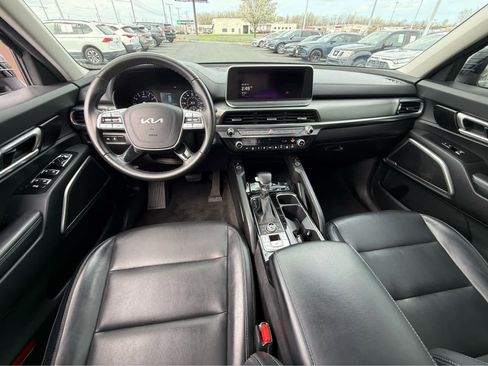 Used 2022 Kia Telluride S image 11