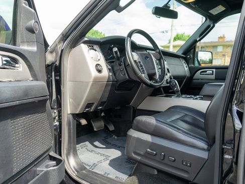 Used 2016 Ford Expedition Limited w/ Equipment Group 301A AWD/4WD image 14
