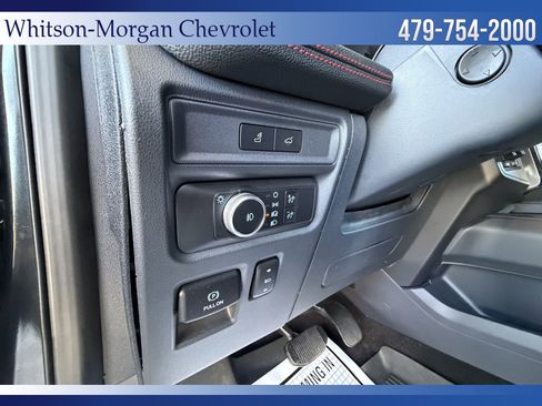 Used 2022 Ford Expedition Limited image 21