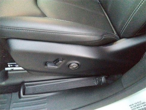 New 2026 Chrysler Pacifica Select image 28