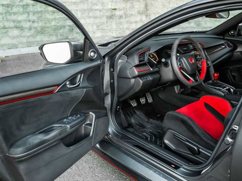 Used 2020 Honda Civic Type R image 23