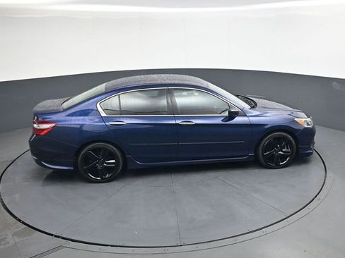 Used 2017 Honda Accord Sport Special Edition image 22