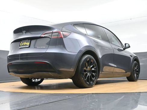 Used 2023 Tesla Model Y Long Range AWD/4WD image 50