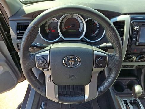 Used 2014 Toyota Tacoma PreRunner w/ SR5 Package image 17