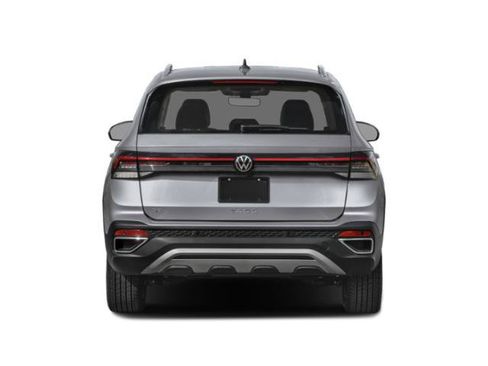 Used 2025 Volkswagen Taos SE w/ Panoramic Sunroof Package FWD image 5