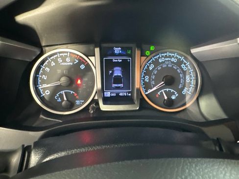 Used 2020 Toyota Tacoma Limited AWD/4WD image 43