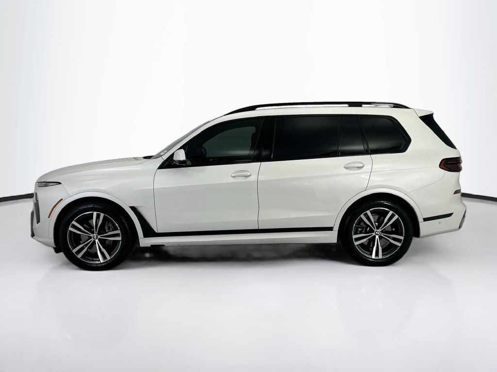 Certified 2025 BMW X7 xDrive40i w/ M Sport Package AWD/4WD image 8