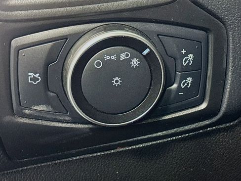 Used 2018 Ford Focus SE FWD image 10