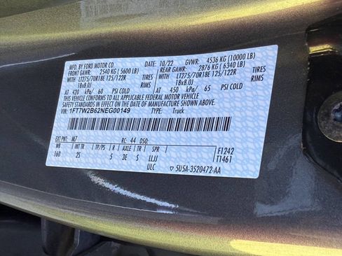 Used 2022 Ford F250 XLT w/ XLT Premium Package AWD/4WD image 16