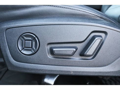 Used 2022 Audi Q3 2.0T Premium Plus image 29