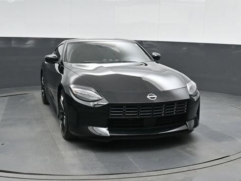 Used 2024 Nissan Z Performance w/ Floor Mat Package RWD image 7