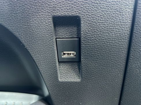 Used 2022 Toyota Corolla LE w/ LE Convenience Package FWD image 22