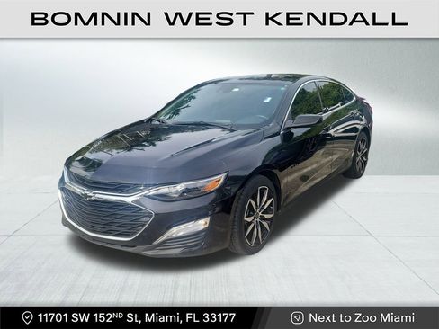 Used 2023 Chevrolet Malibu RS image 2
