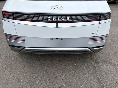 Used 2024 Hyundai Ioniq 5 Limited AWD/4WD image 23