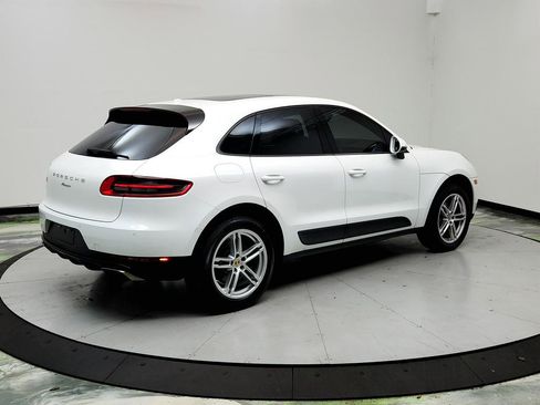 Used 2017 Porsche Macan Base w/ Driver Memory Package image 5