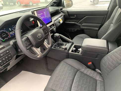 New 2025 Toyota 4Runner TRD Off-Road Premium image 9