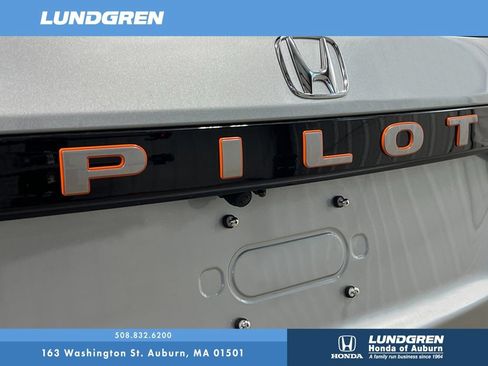 New 2026 Honda Pilot TrailSport image 24