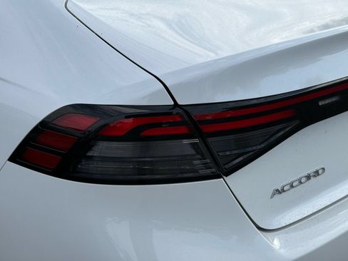 Used 2023 Honda Accord EX image 9
