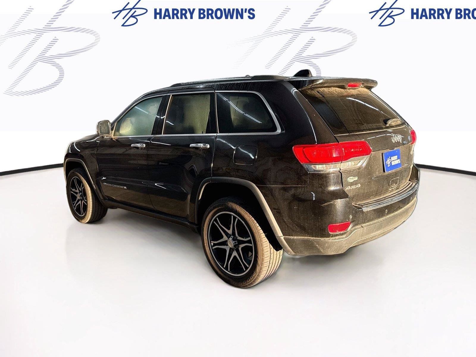 Used 2016 Jeep Grand Cherokee Limited AWD/4WD image 2