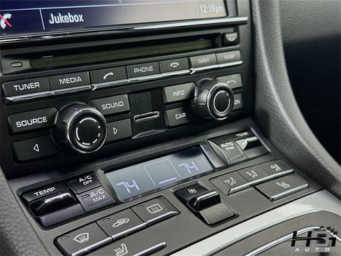 Used 2015 Porsche Boxster image 13