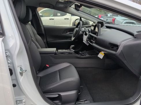 New 2026 Toyota Prius Plug-In Hybrid FWD image 21