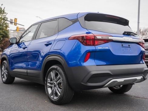 Used 2023 Kia Seltos LX image 5