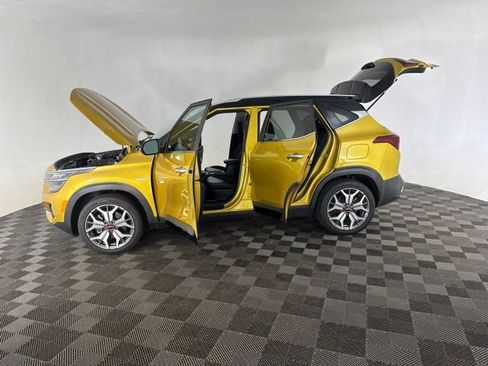 Certified 2022 Kia Seltos SX AWD/4WD image 11